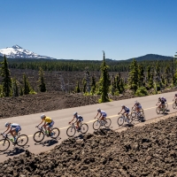 Alison Powers leads a group of women on course